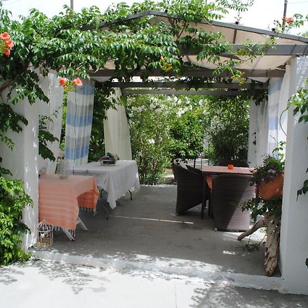 Karmik Concept Pension Afantou Exterior foto
