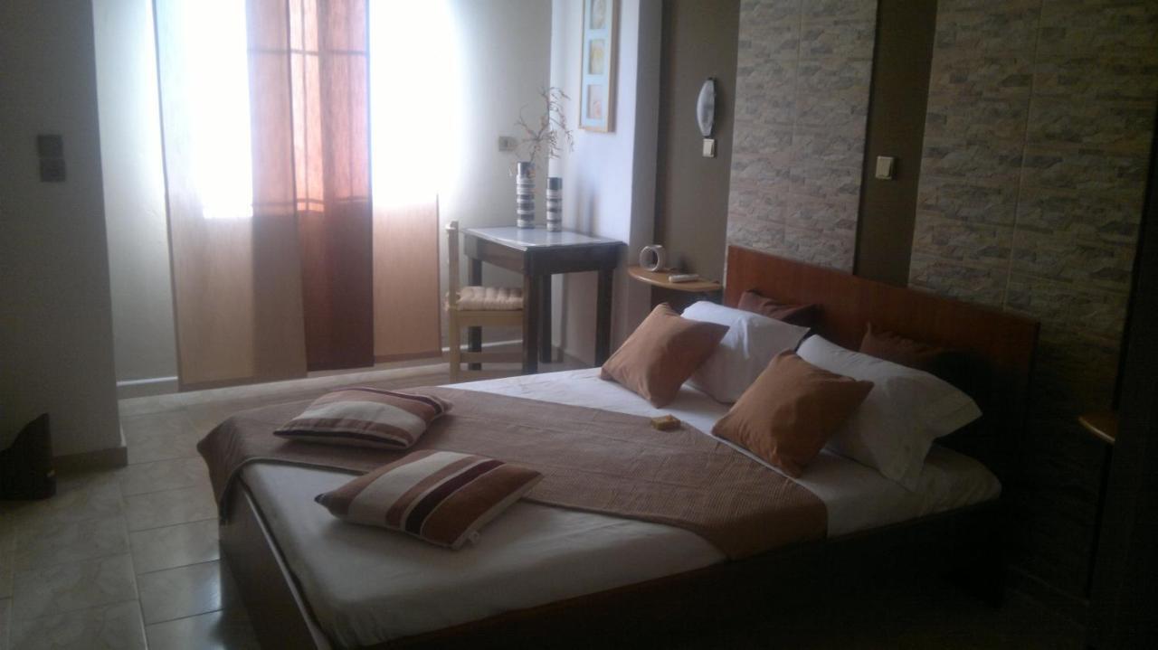 Karmik Concept Pension Afantou Quarto foto